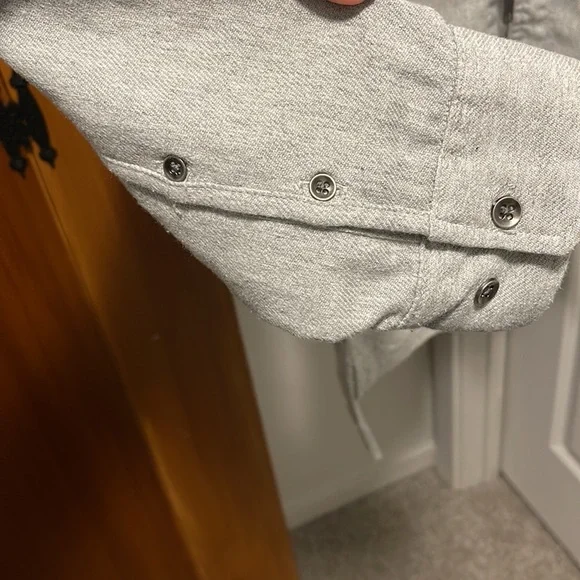 FairPlay size medium zip up flannel - Picture 2 of 5